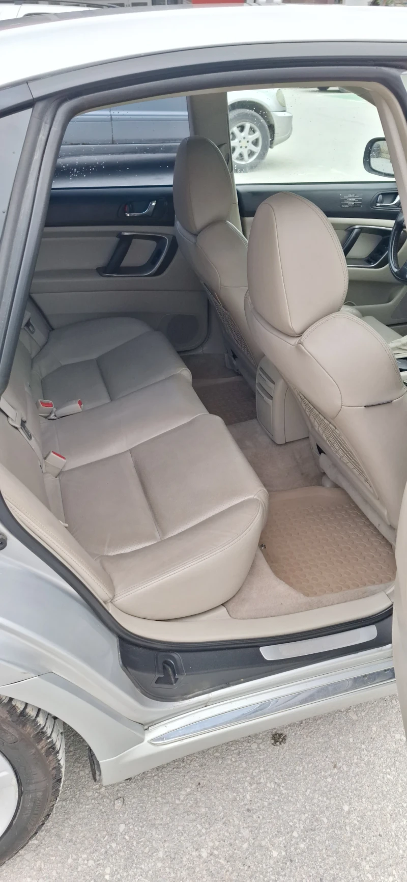 Subaru Legacy 3.0 , снимка 6 - Автомобили и джипове - 52963838