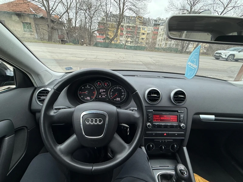 Audi A3 1.6TDI TOП! ПЕРФЕКТНА! Сервизна история!, снимка 12 - Автомобили и джипове - 53099275