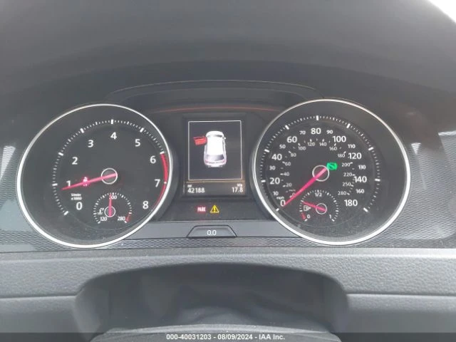 VW Golf GTI SE, снимка 11 - Автомобили и джипове - 47543790