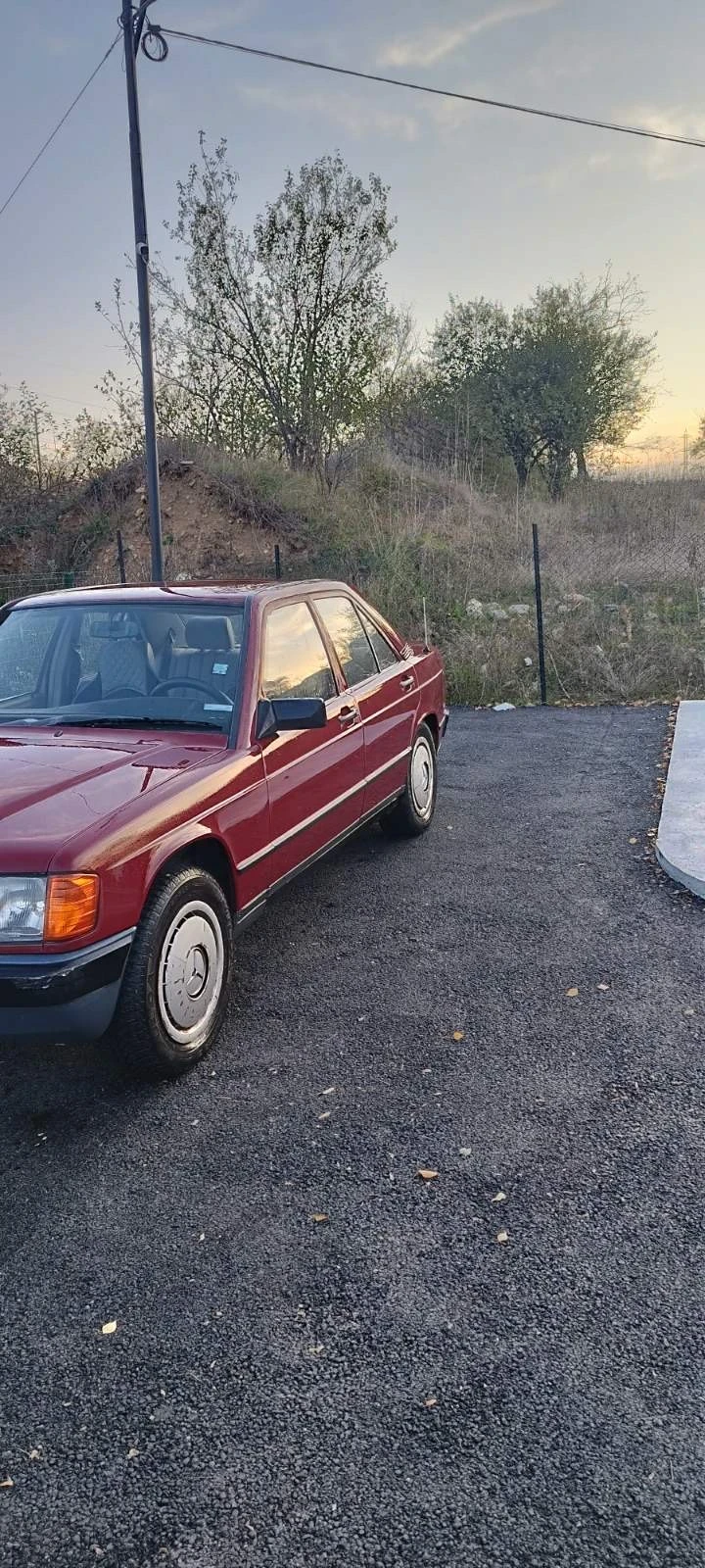 Mercedes-Benz 190, снимка 6 - Автомобили и джипове - 48126591