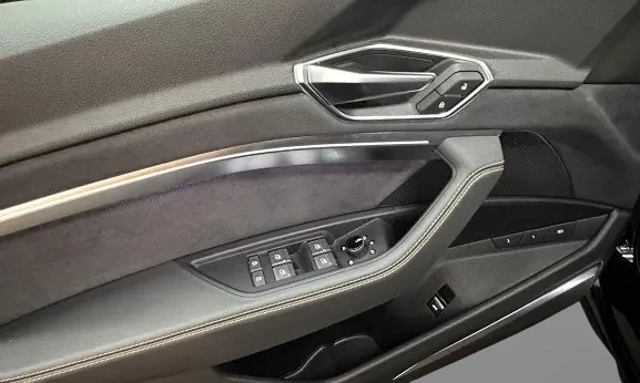 Audi E-Tron Sportback 55 Quattro = S-line = Гаранция - изображение 6