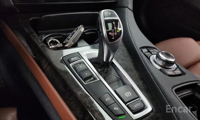 BMW 640 i | 360 КАМЕРА | HARMAN/KARDON | HEAD-UP | , снимка 8 - Автомобили и джипове - 54168026