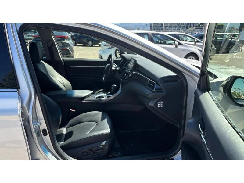 Toyota Camry 2.5HSD ELEGANCE, снимка 6 - Автомобили и джипове - 55471301