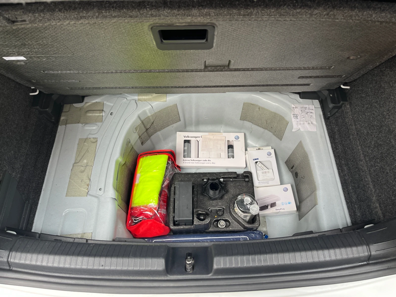 VW Polo TSI 1.0 - изображение 9