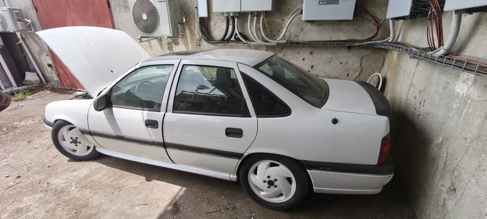 Opel Vectra 2.5 V6 - изображение 10