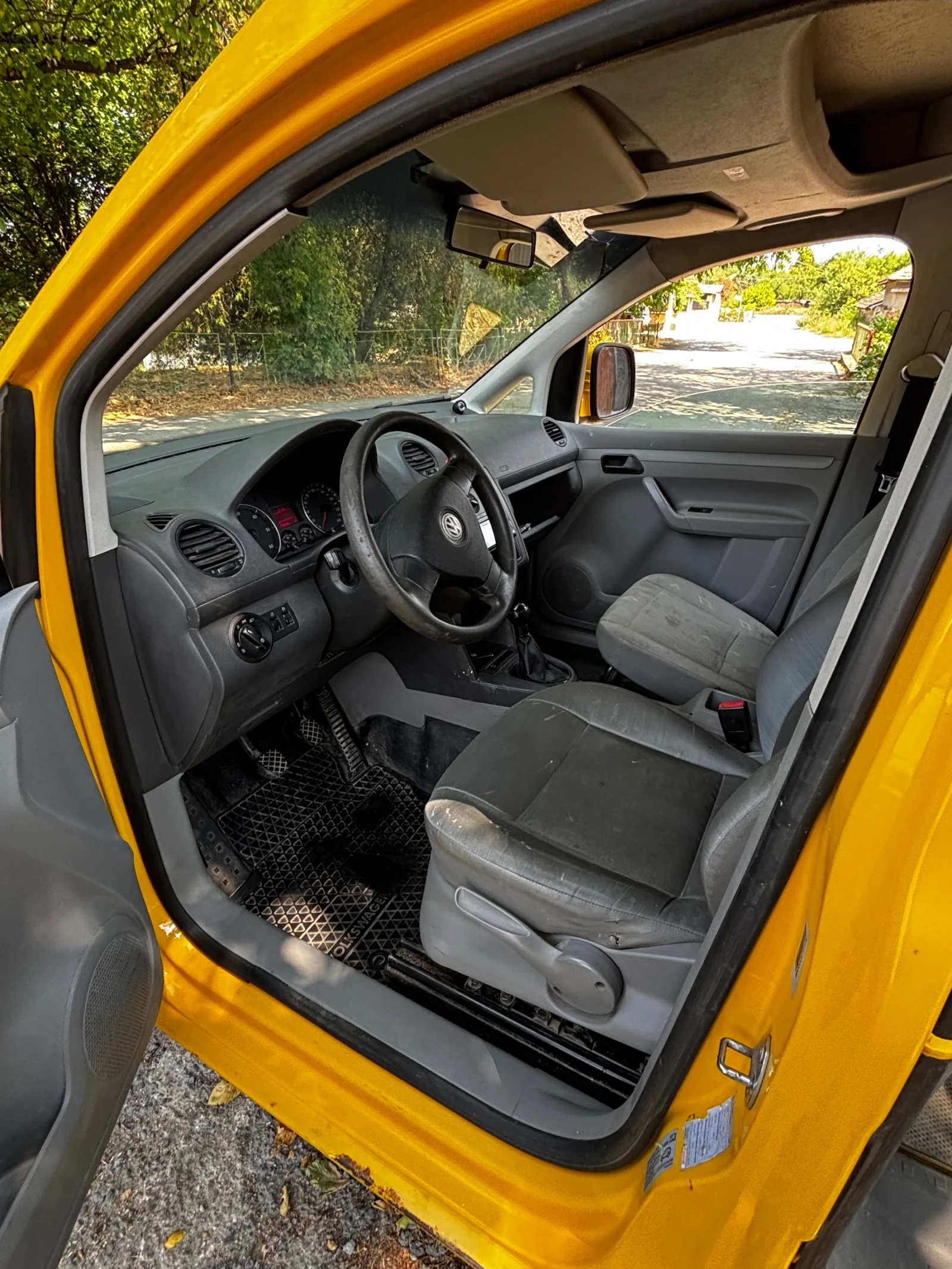 VW Caddy  - изображение 8
