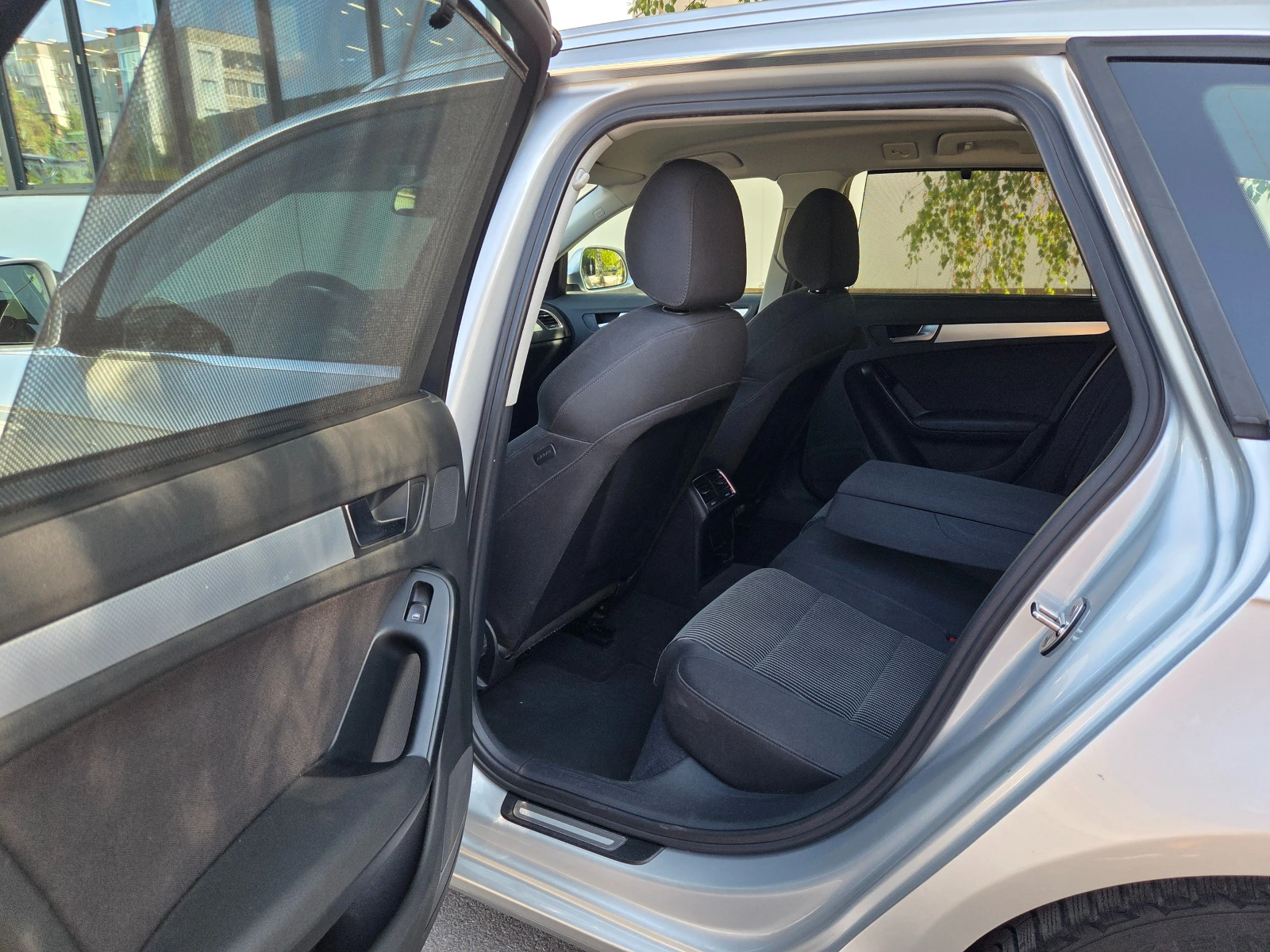 Audi A4 | Mobile.bg   11