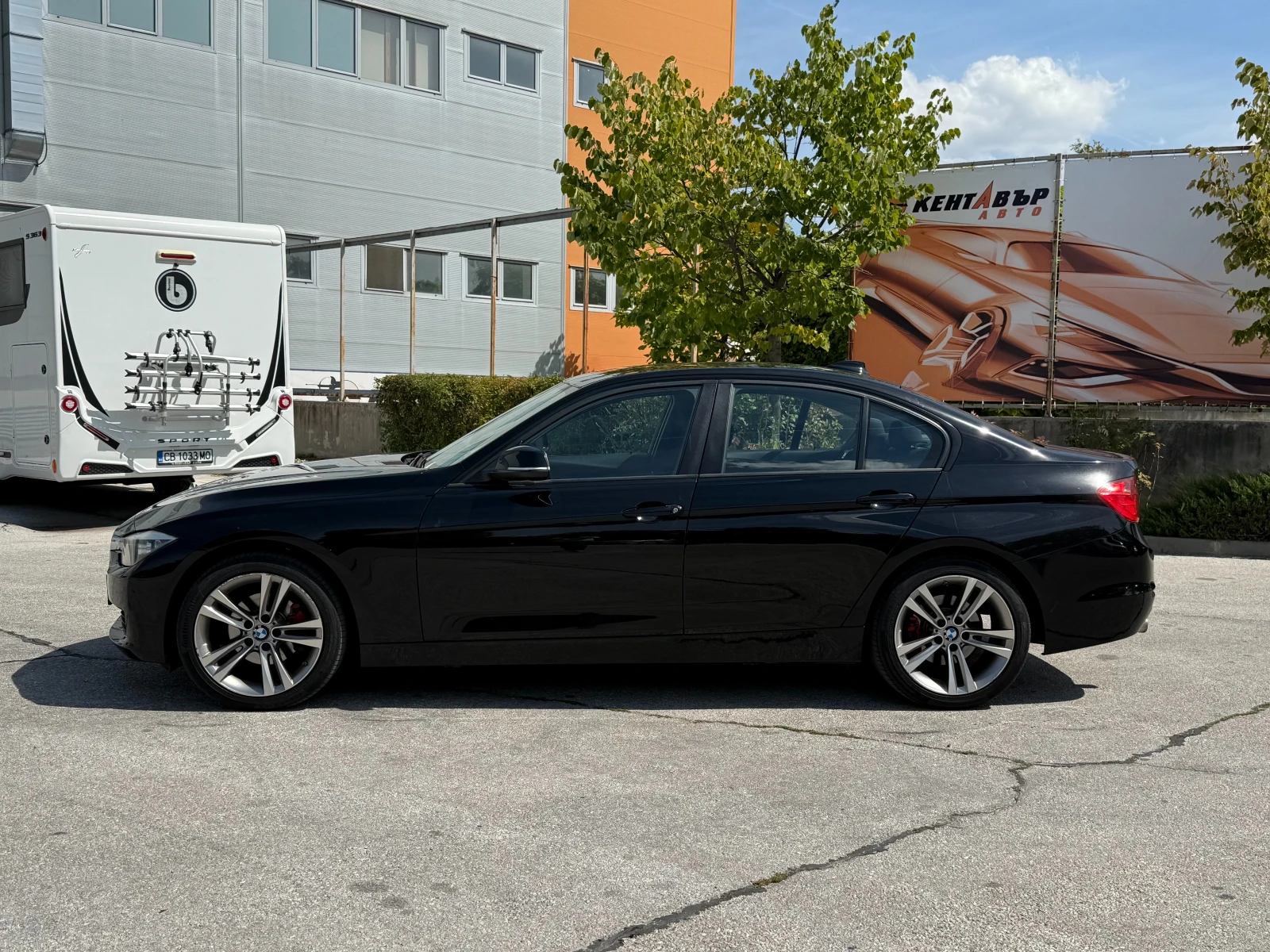 BMW 320 2.0i 184 к.с. - изображение 2