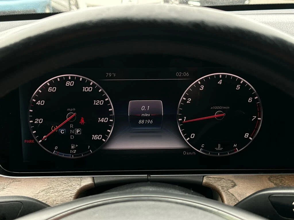 Mercedes-Benz E 300  E 300 Sedan RWD | Mobile.bg — изображение 12