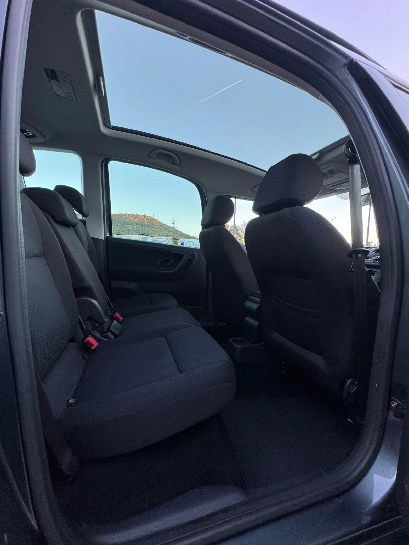 Skoda Roomster 1.6tdi90kc* Navi* Panorama* Cruise control*  | Mobile.bg   15