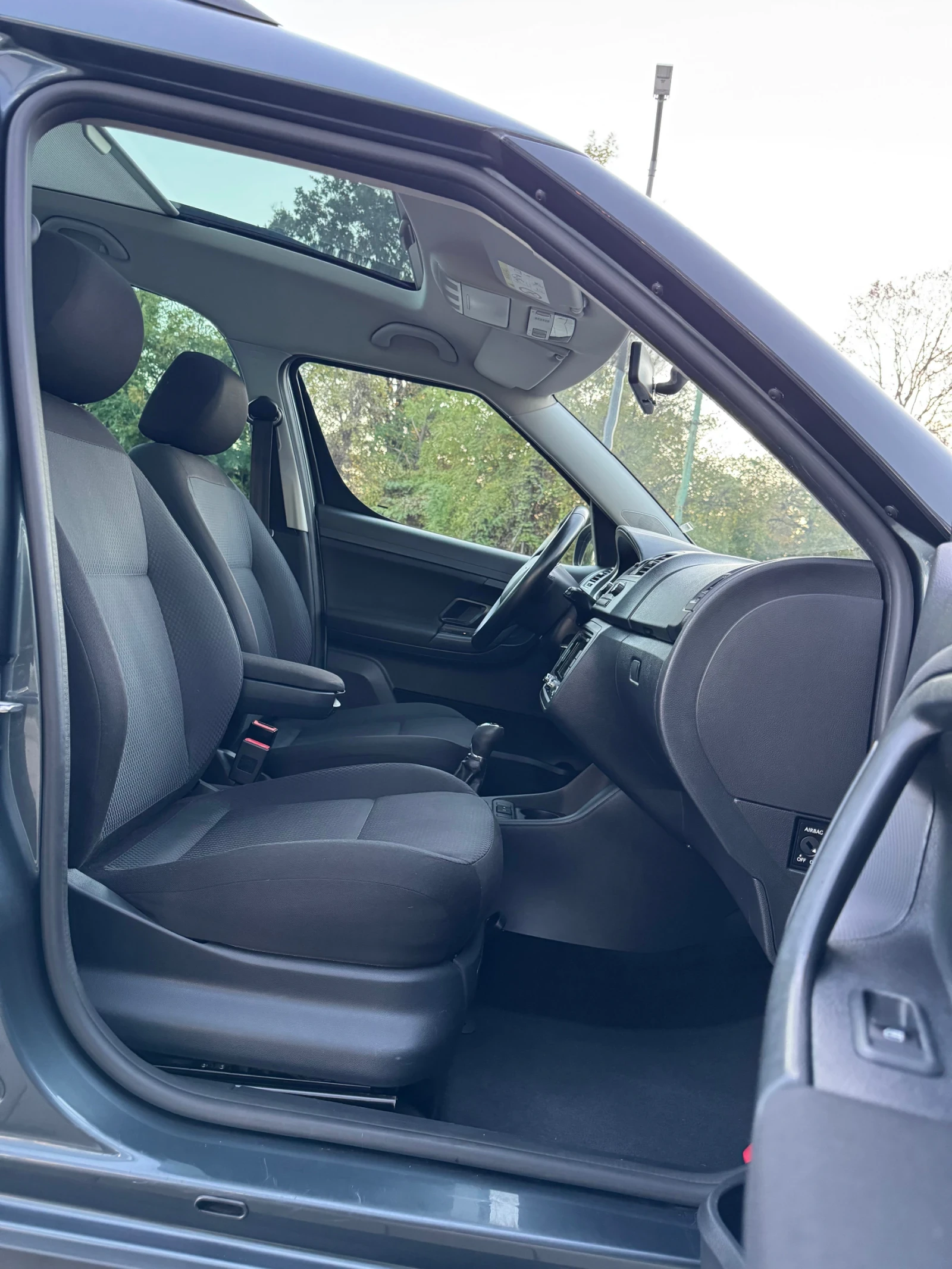 Skoda Roomster 1.6tdi90kc* Navi* Panorama* Cruise control*  | Mobile.bg   14