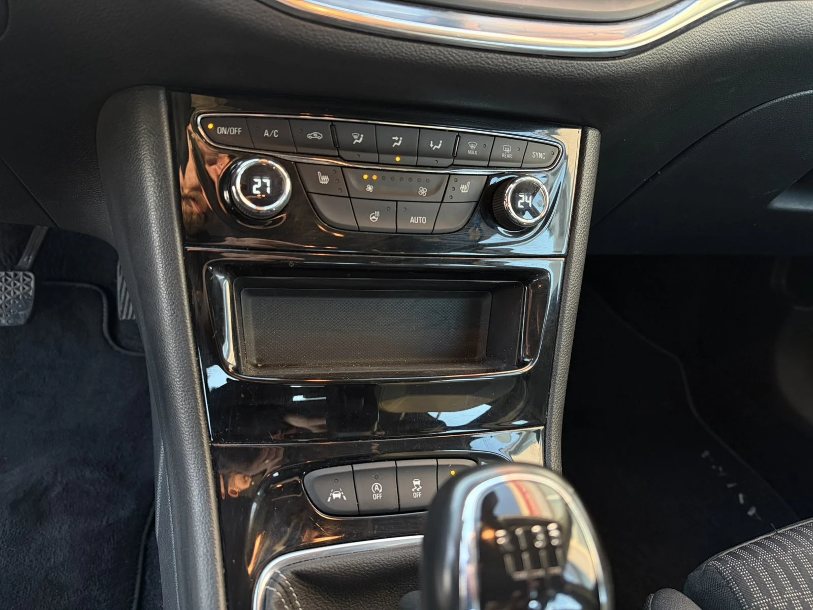 Opel Astra Sports Tourer 1.2 Turbo | Mobile.bg � ����������� 13