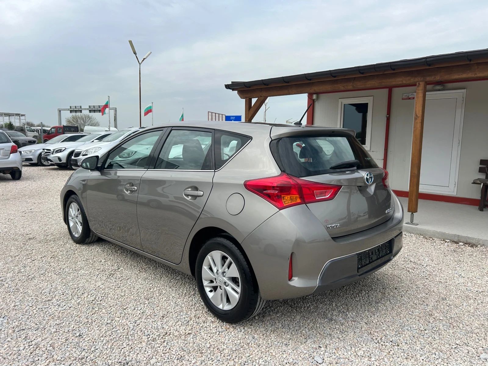 Toyota Auris * 1.8i* 99�.�* HYBRID*  | Mobile.bg � ����������� 4