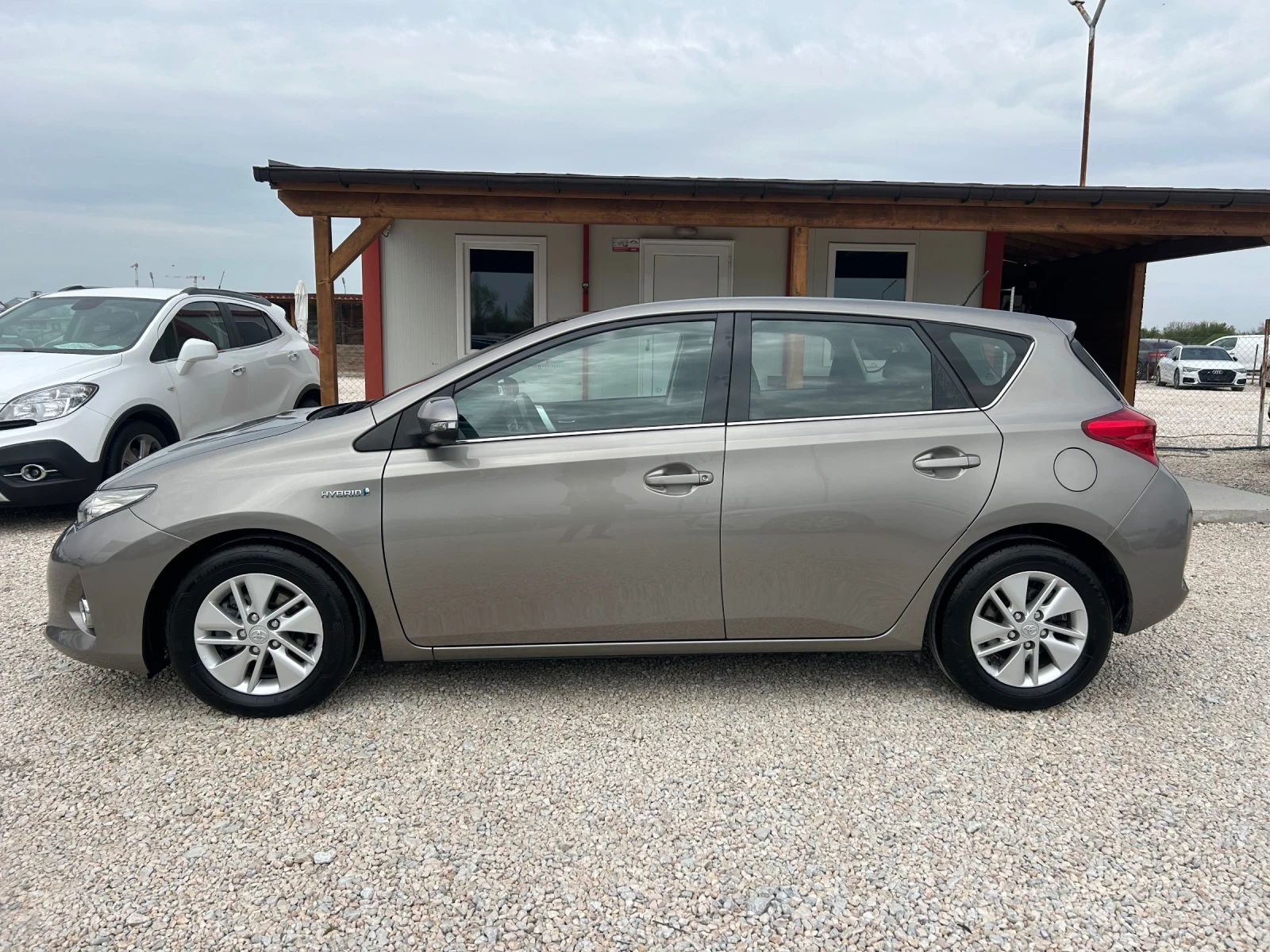 Toyota Auris * 1.8i* 99�.�* HYBRID*  | Mobile.bg � ����������� 5