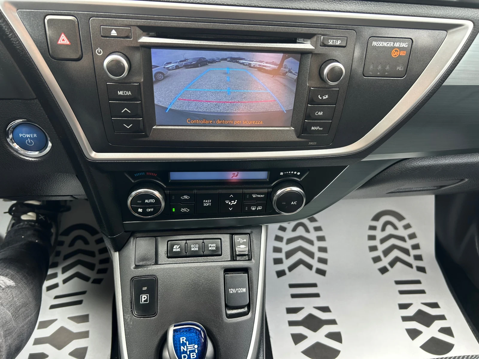 Toyota Auris * 1.8i* 99�.�* HYBRID*  | Mobile.bg � ����������� 13