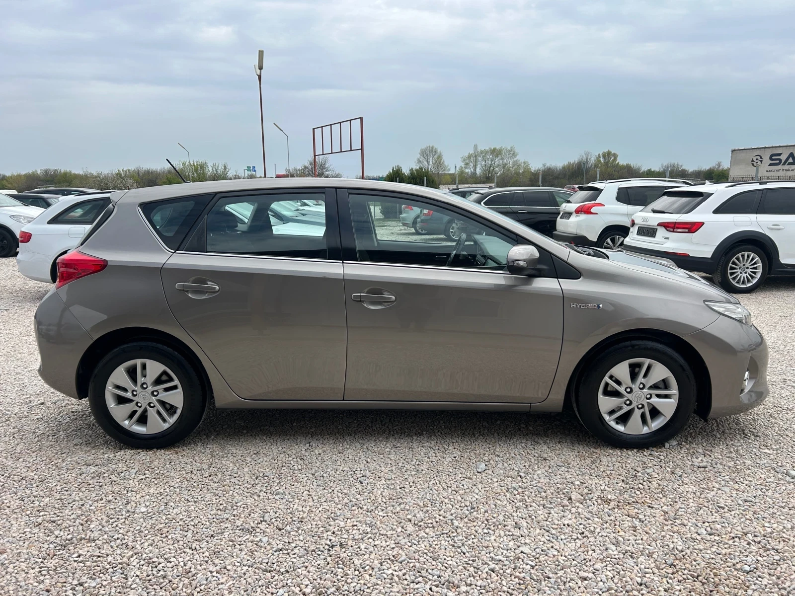 Toyota Auris * 1.8i* 99�.�* HYBRID*  | Mobile.bg � ����������� 6