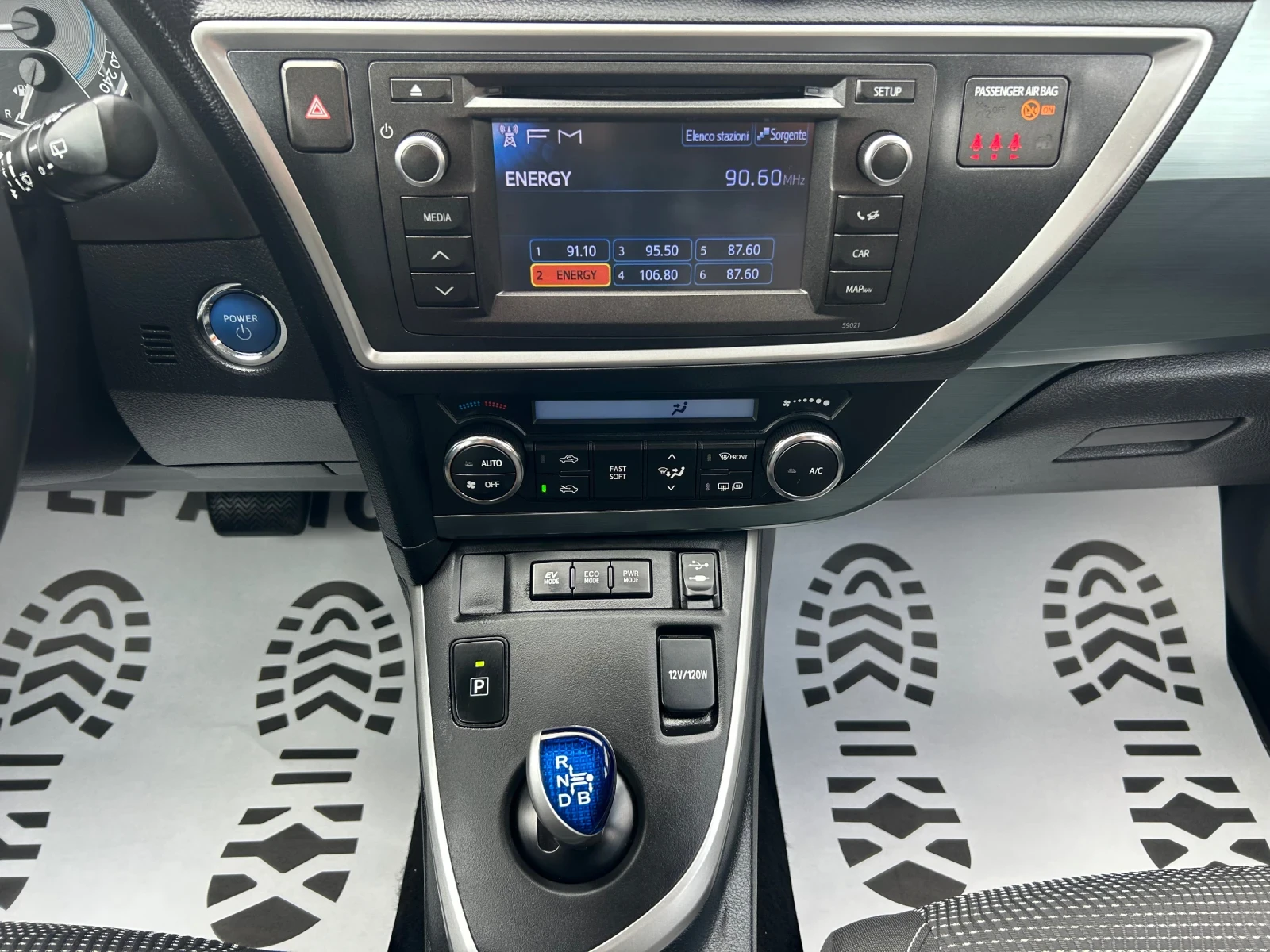 Toyota Auris * 1.8i* 99�.�* HYBRID*  | Mobile.bg � ����������� 12