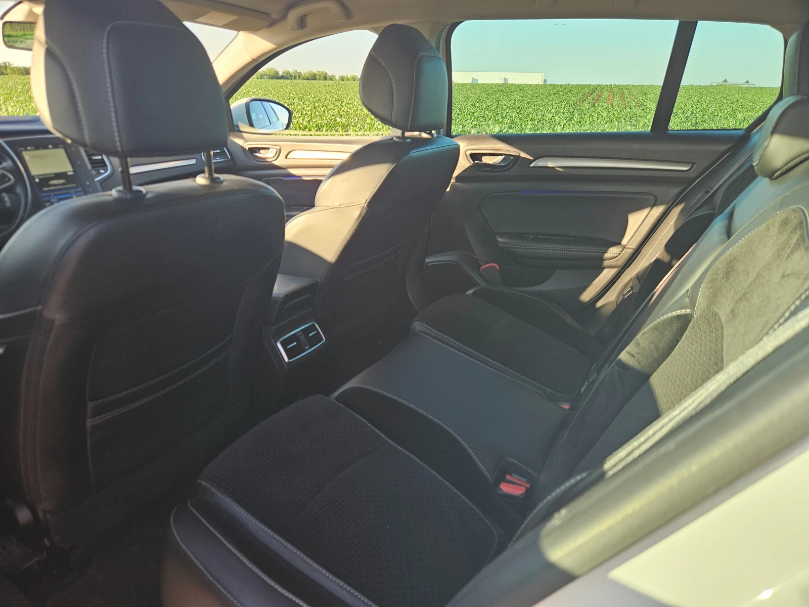 Renault Megane 1.3 Tce/140�.�./Intense | Mobile.bg � ����������� 13