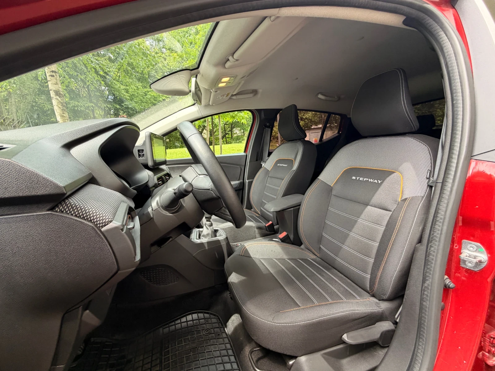 Dacia Sandero STEPWAY / ГАЗ , снимка 10 - Автомобили и джипове - 54793107