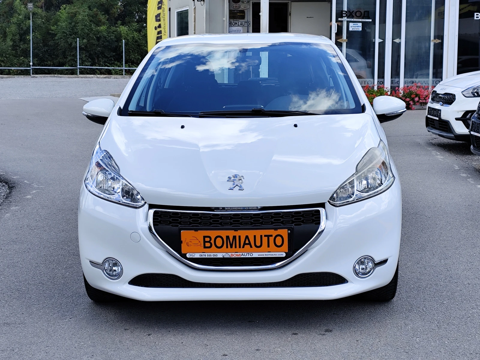 Peugeot 208 1.4 HDi* MMi* EURO 5B* KLIMA* , снимка 2 - Автомобили и джипове - 55412889