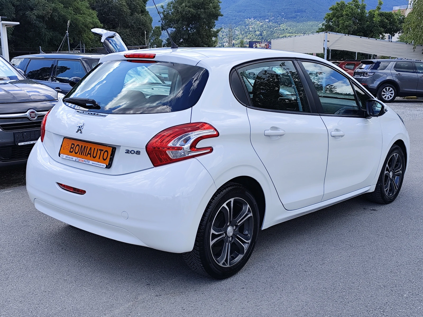 Peugeot 208 1.4 HDi* MMi* EURO 5B* KLIMA* , снимка 4 - Автомобили и джипове - 55412889