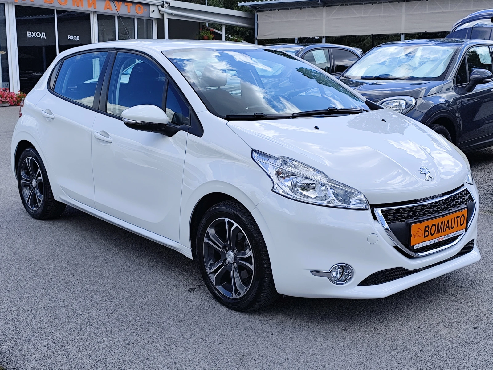 Peugeot 208 1.4 HDi* MMi* EURO 5B* KLIMA* , снимка 3 - Автомобили и джипове - 55412889