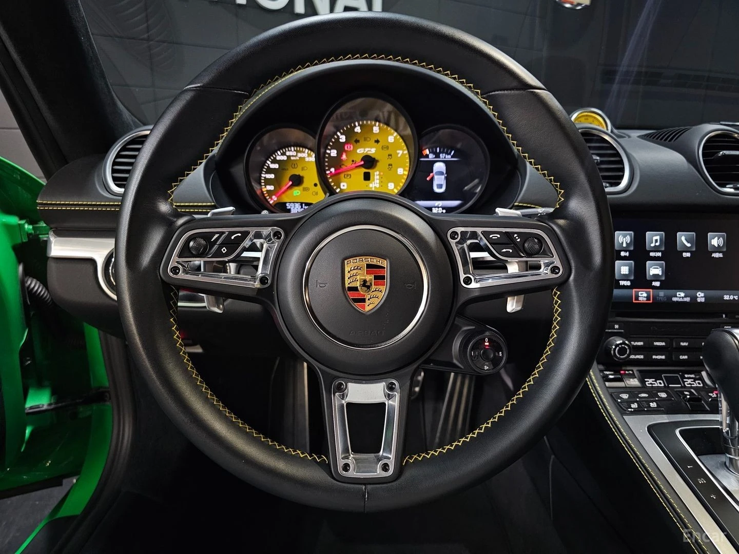 Porsche Cayman 718* 4.0 GTS* PDK* BOSE* CHRONO* ПОДГРЕВ* КАМЕРА* , снимка 13 - Автомобили и джипове - 55434538