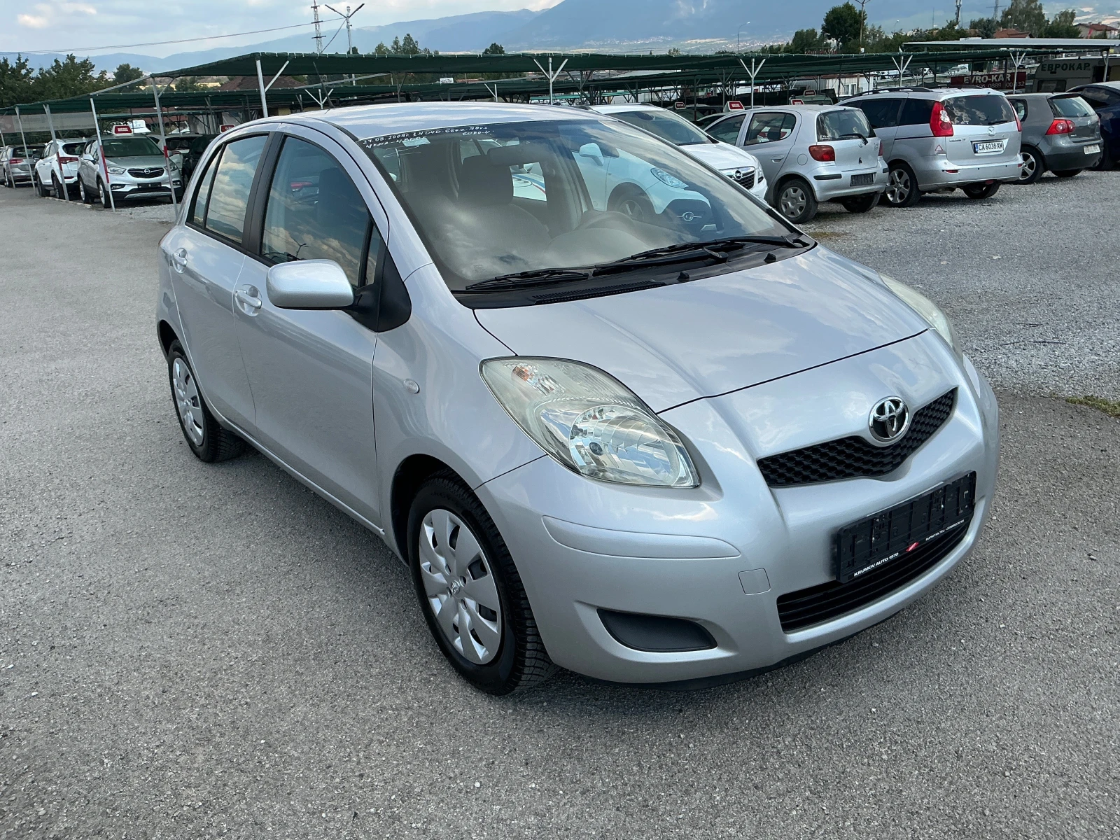 Toyota Yaris 1.4 D4D, снимка 2 - Автомобили и джипове - 55604852