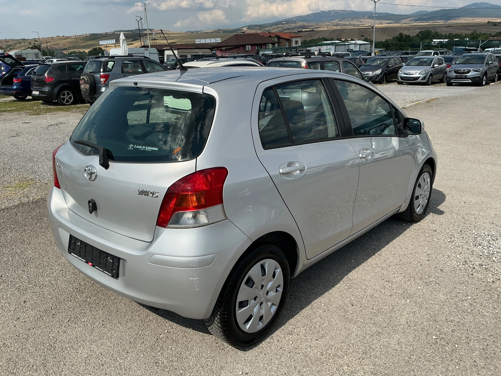 Toyota Yaris 1.4 D4D, снимка 8 - Автомобили и джипове - 55604852