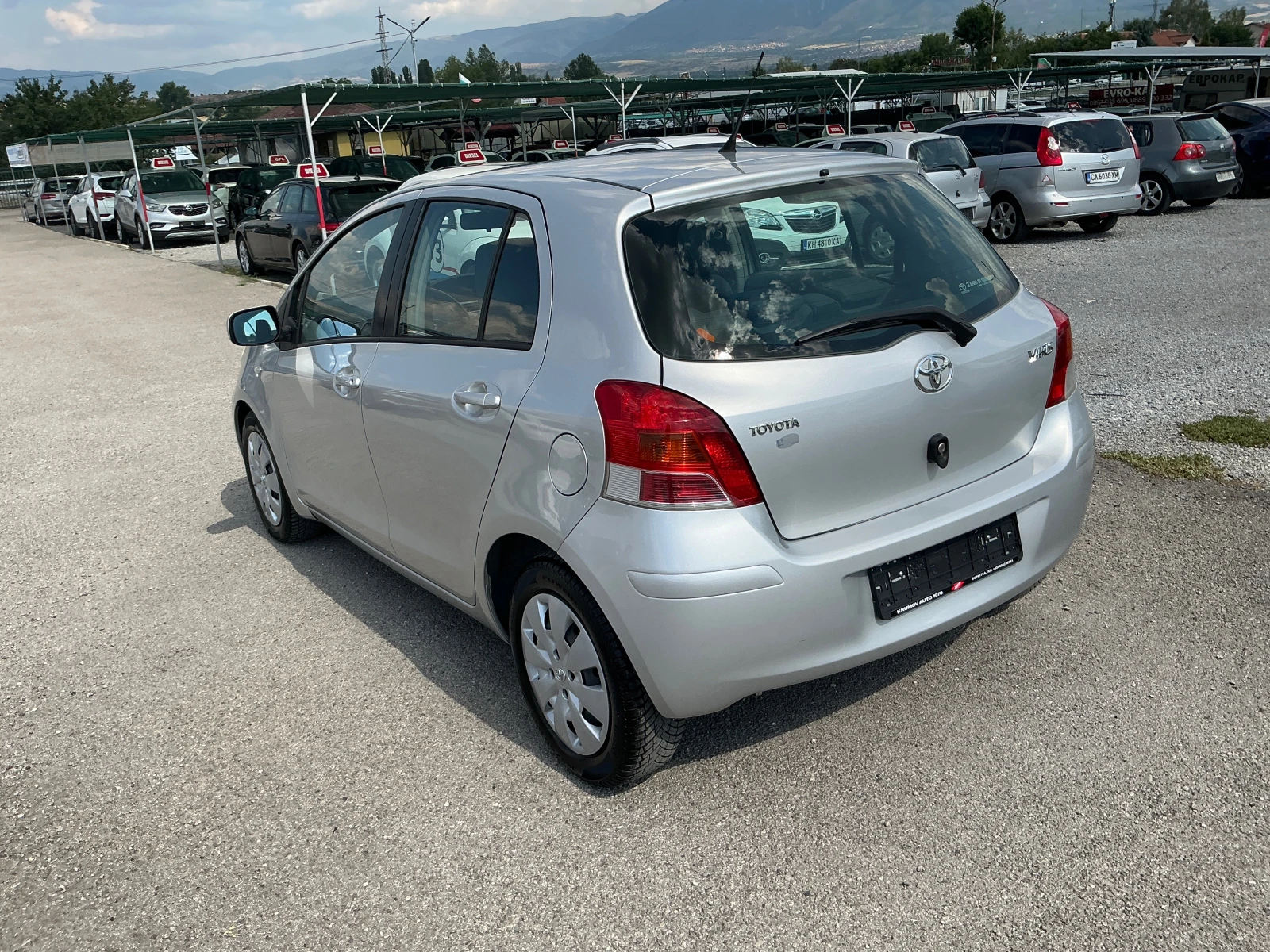 Toyota Yaris 1.4 D4D, снимка 6 - Автомобили и джипове - 55604852