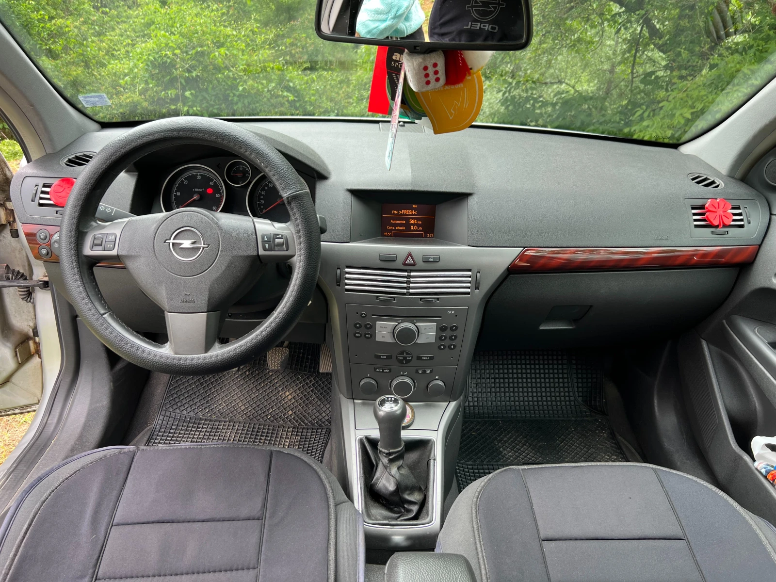 Opel Astra, снимка 12 - Автомобили и джипове - 56057634