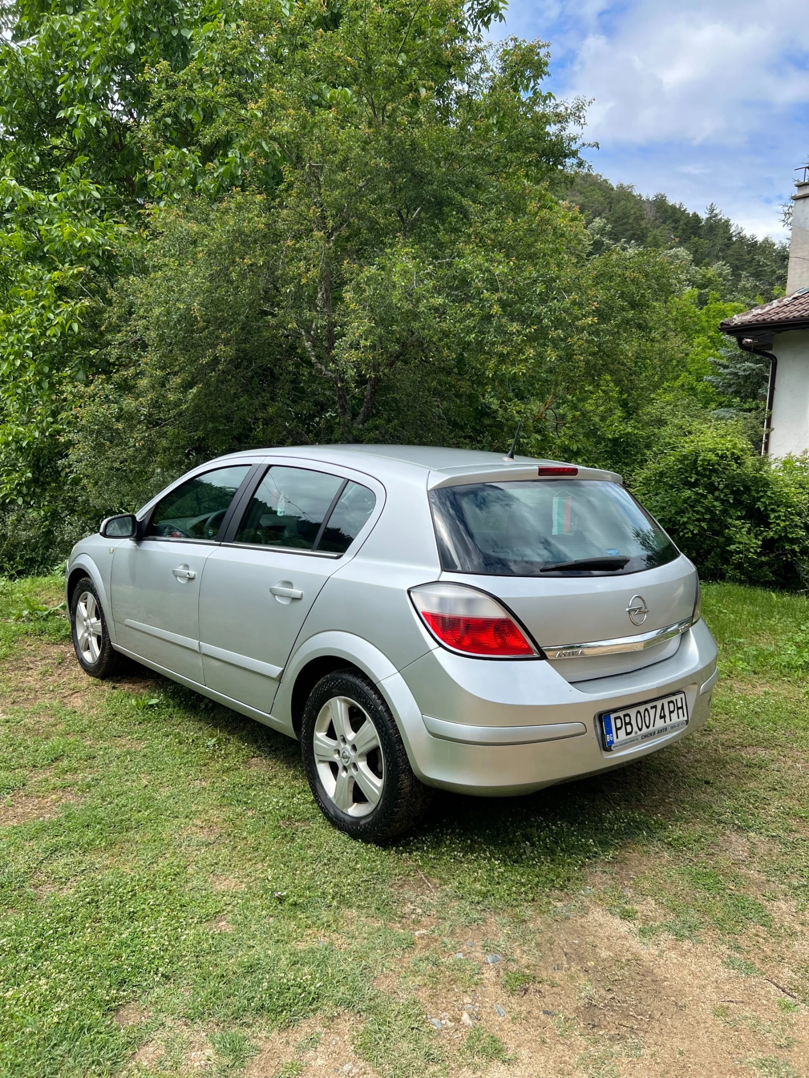 Opel Astra, снимка 5 - Автомобили и джипове - 56057634
