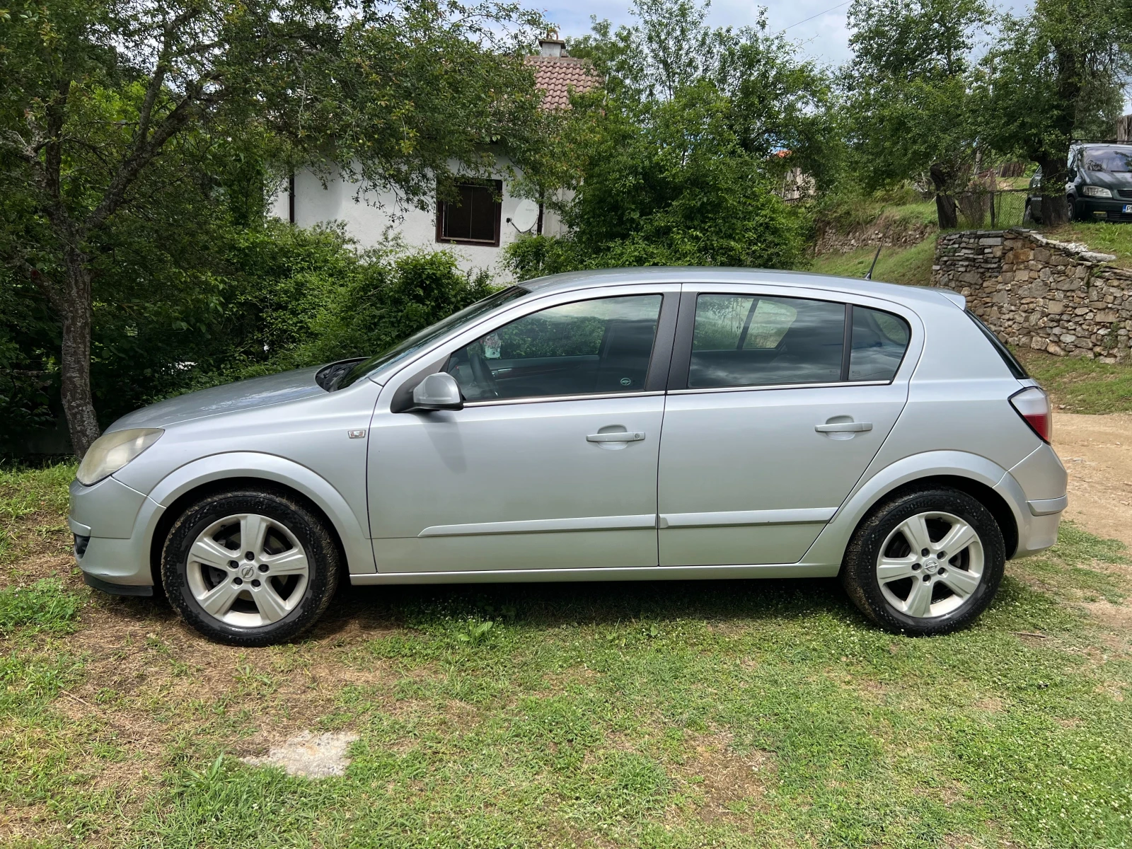 Opel Astra, снимка 6 - Автомобили и джипове - 56057634