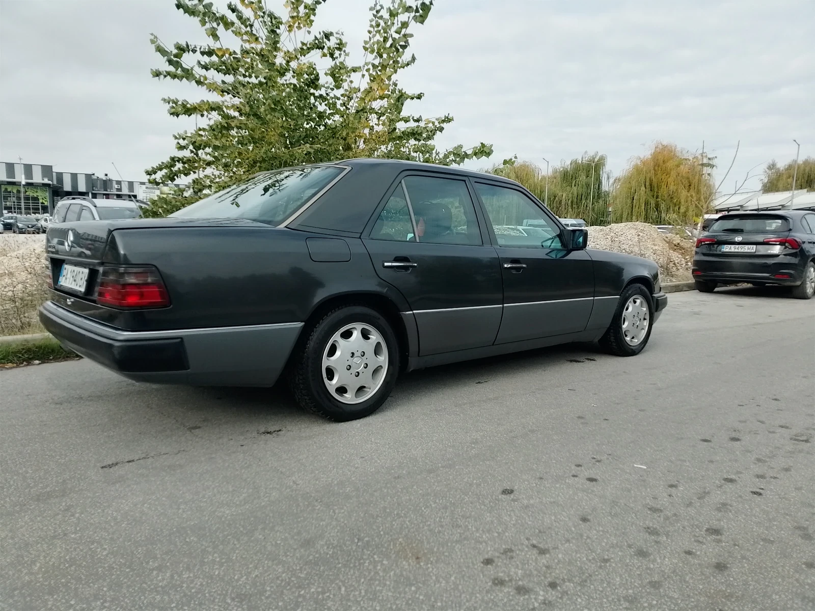Mercedes-Benz 124 2.2i/150кс.ГАЗ.автомат., снимка 4 - Автомобили и джипове - 56153520