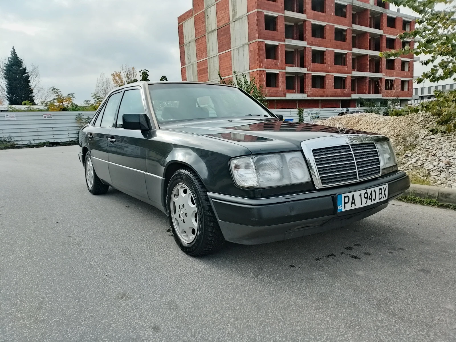 Mercedes-Benz 124 2.2i/150кс.ГАЗ.автомат., снимка 2 - Автомобили и джипове - 56153520