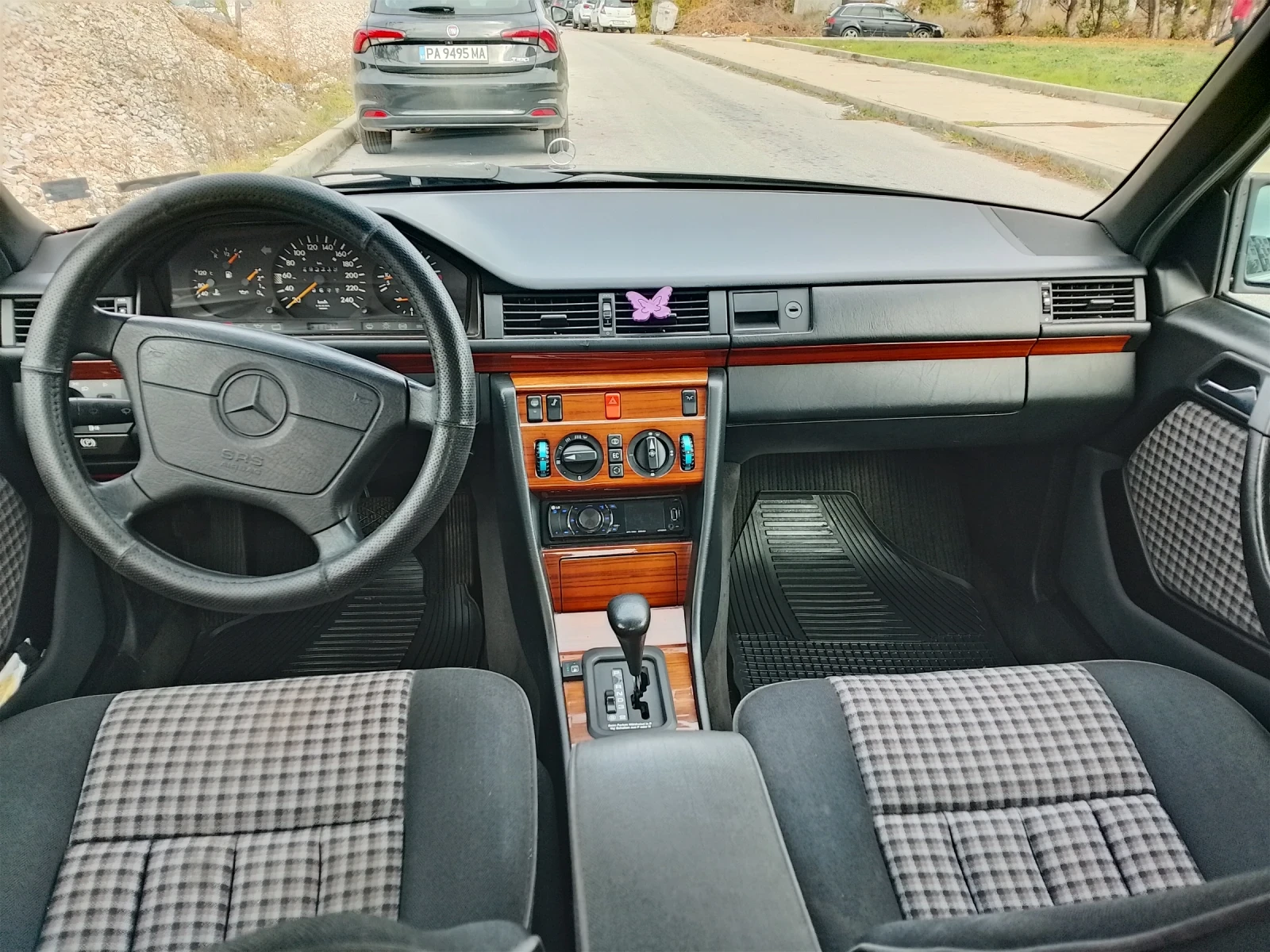 Mercedes-Benz 124 2.2i/150кс.ГАЗ.автомат., снимка 7 - Автомобили и джипове - 56153520