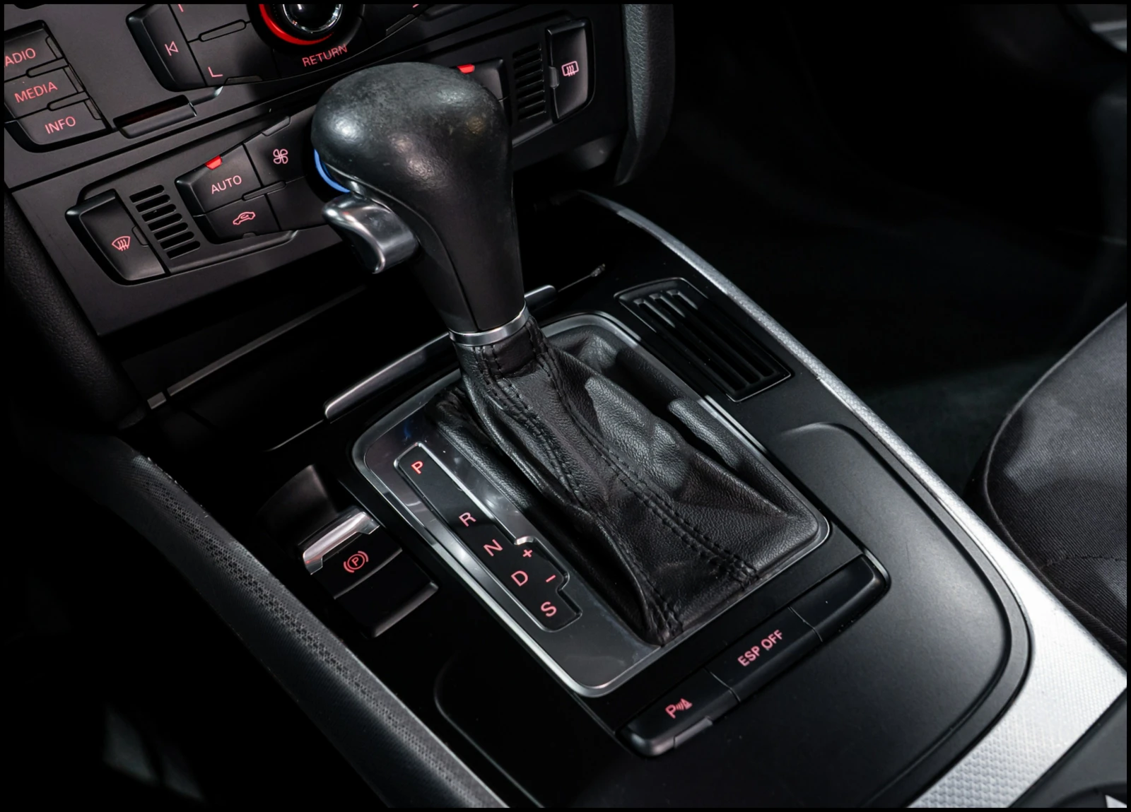 Audi A4 Avant* Quattro* Газова уредба, снимка 12 - Автомобили и джипове - 56376209