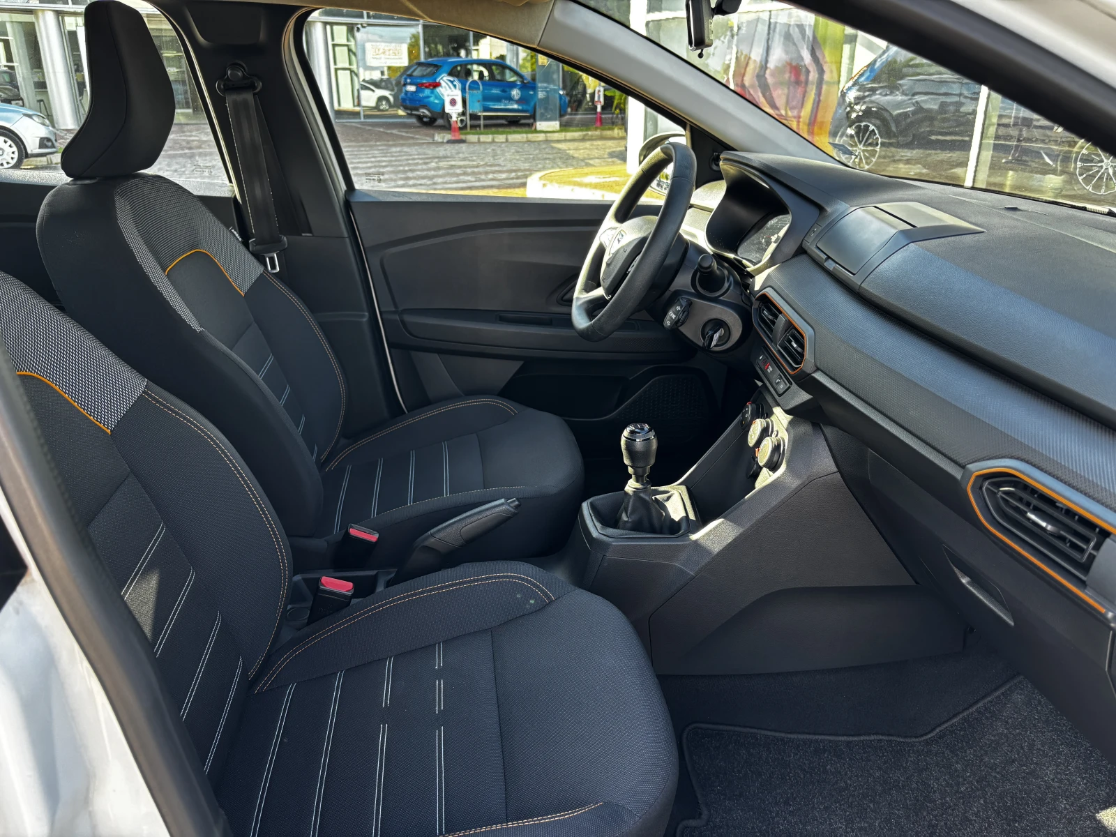 Dacia Sandero STEPWAY, снимка 13 - Автомобили и джипове - 56391568