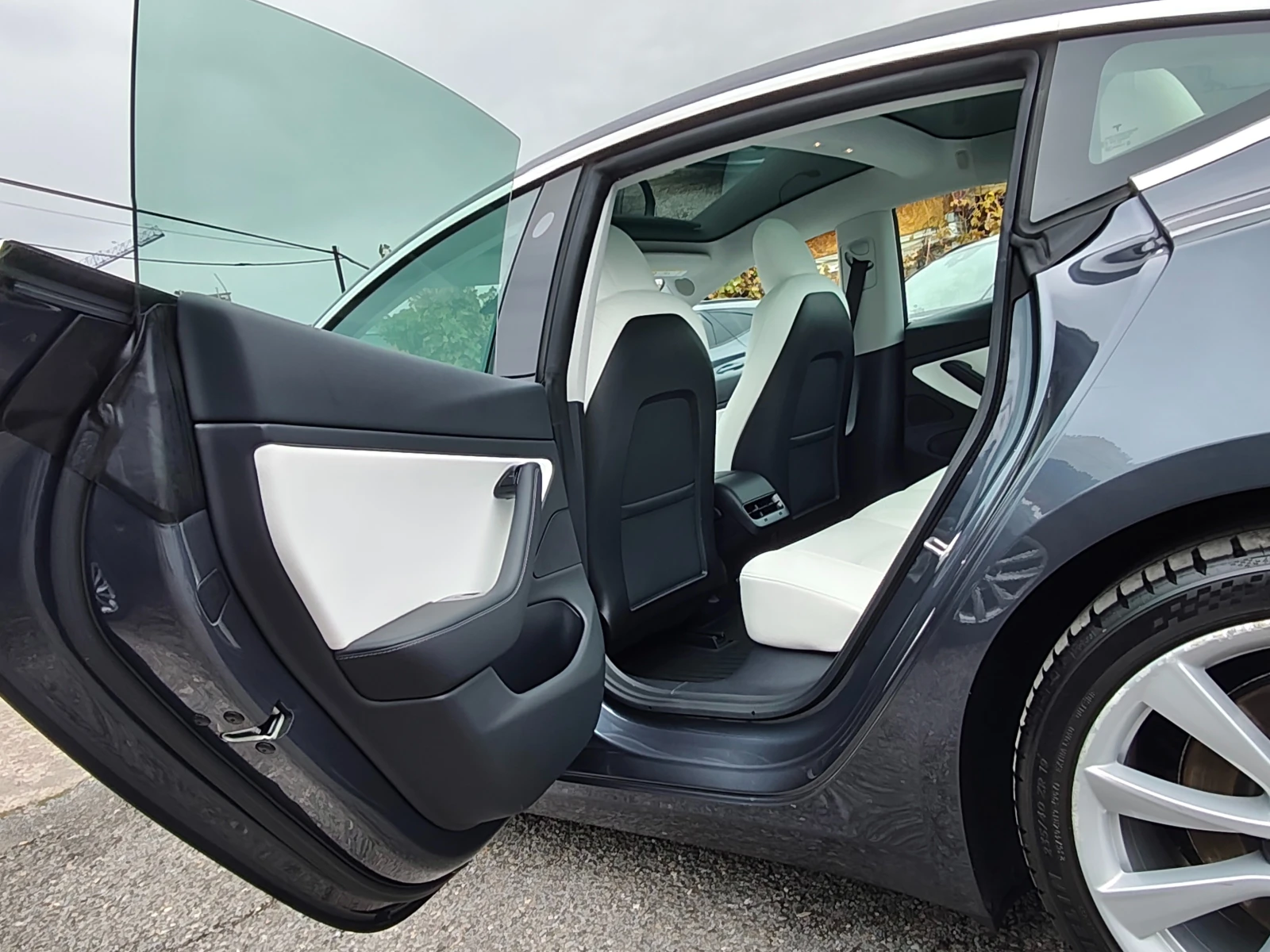 Tesla Model 3 LONG RANGE DUAL MOTOR  !!4�4 !! ��������� !!! | Mobile.bg � ����������� 11