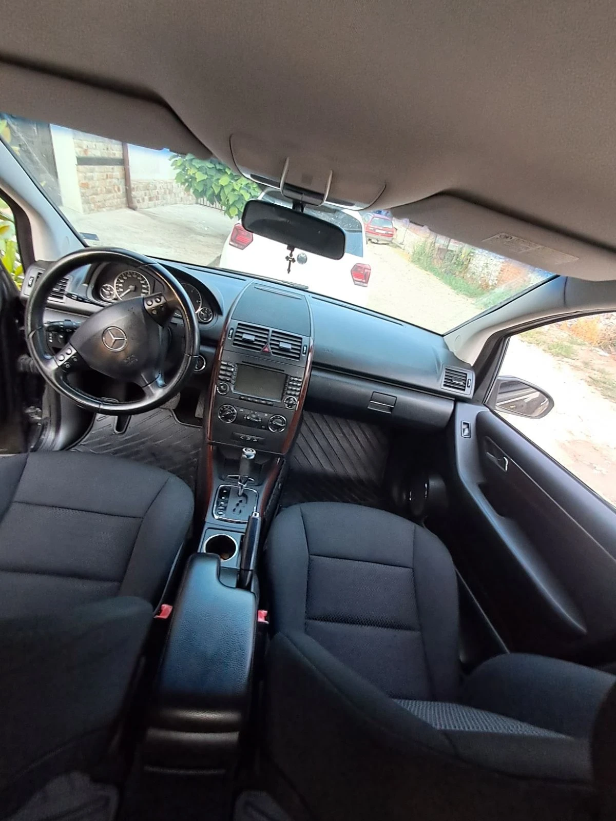 Mercedes-Benz 180, снимка 11 - Автомобили и джипове - 56586806