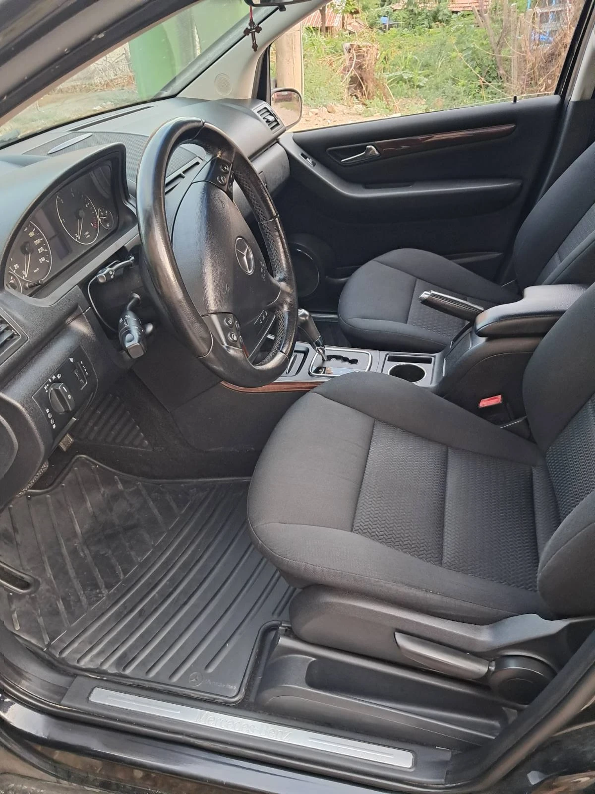 Mercedes-Benz 180, снимка 10 - Автомобили и джипове - 56586806