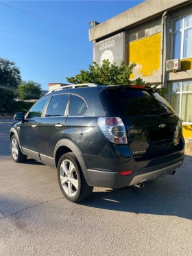 Обява за продажба на Chevrolet Captiva 2.2 184к.с 4x4 ~13 600 лв. - изображение 3