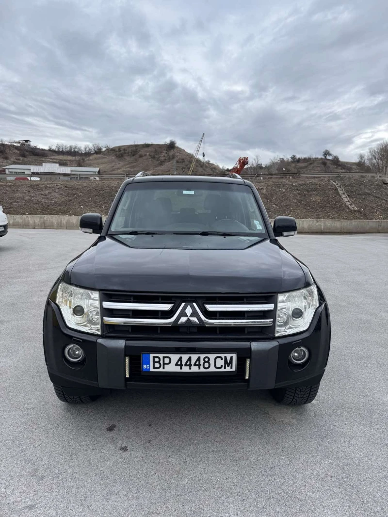 Mitsubishi Pajero 3.2 DID 170 К.С АВТОМАТ / ПАНОРАМА / НАВИ / КАМЕРА, снимка 1 - Автомобили и джипове - 48244662