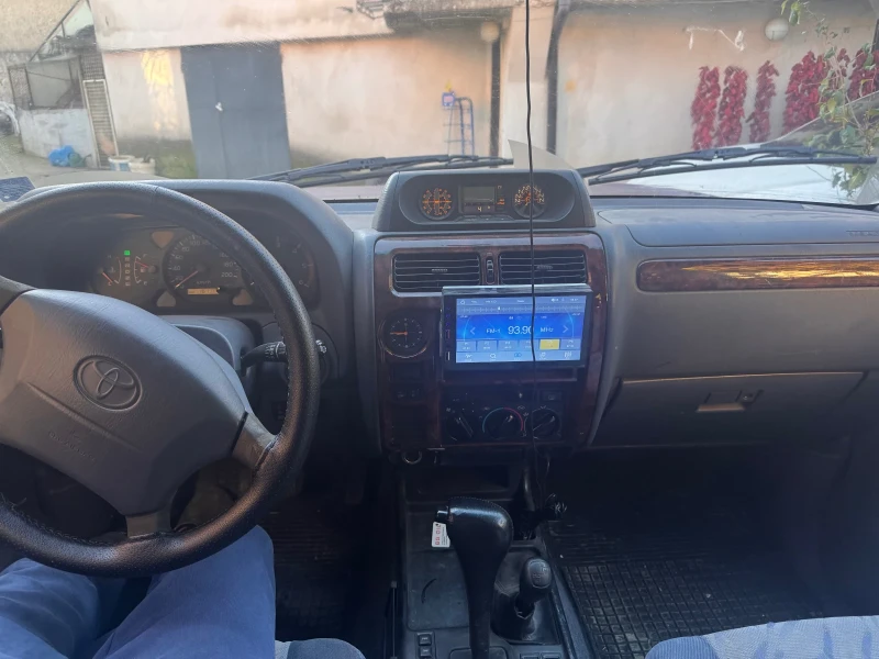Toyota Land cruiser J90, снимка 4 - Автомобили и джипове - 52321452