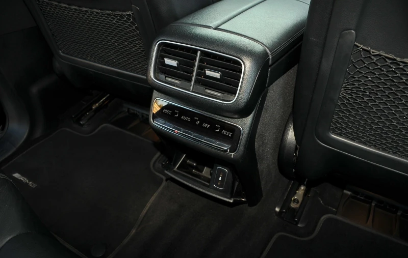 Mercedes-Benz GLE 400 4Matic AMG-Line, снимка 12 - Автомобили и джипове - 52816657