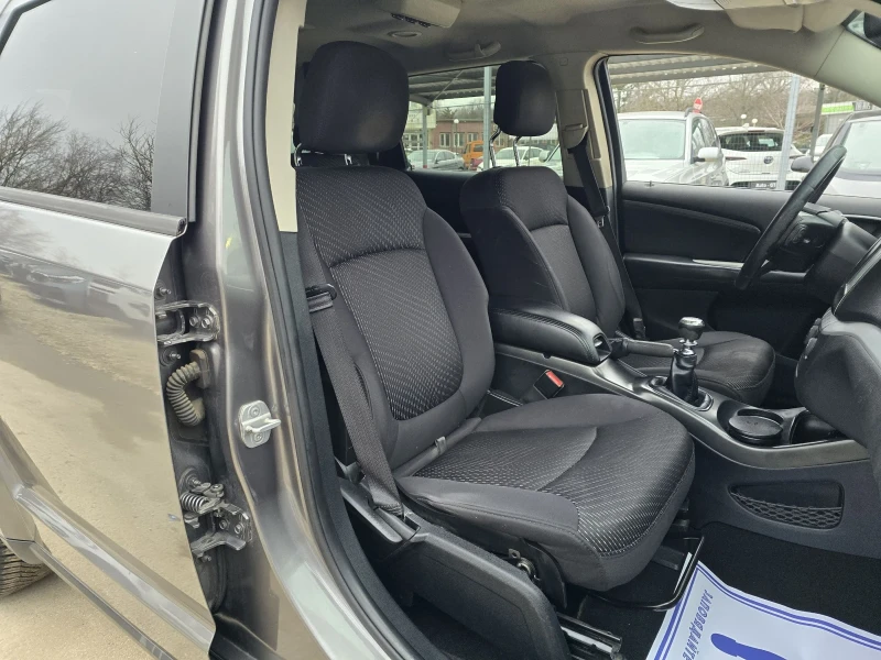 Fiat Freemont 2.0d 140к.с 6 скорости, снимка 13 - Автомобили и джипове - 53510833