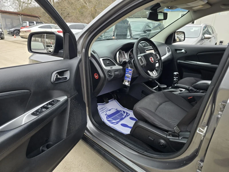 Fiat Freemont 2.0d 140к.с 6 скорости, снимка 11 - Автомобили и джипове - 53510833