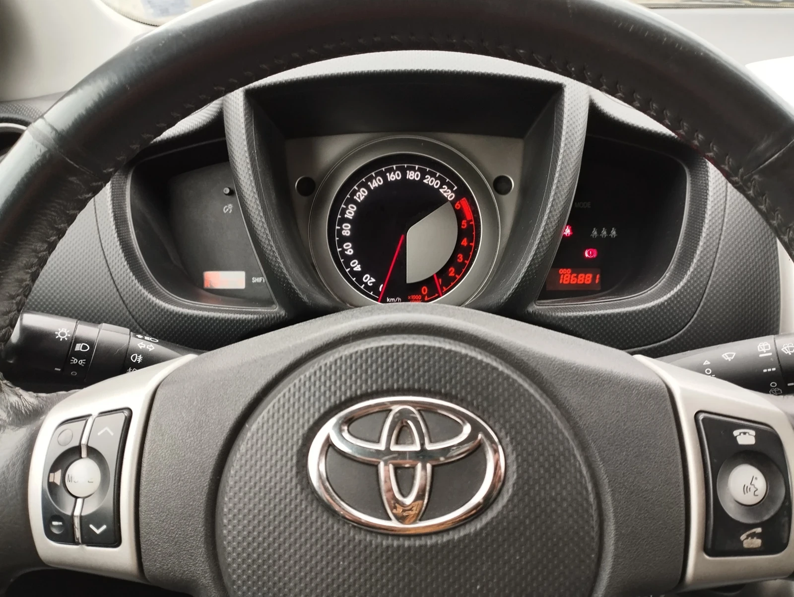 Toyota Urban Cruiser  - изображение 8