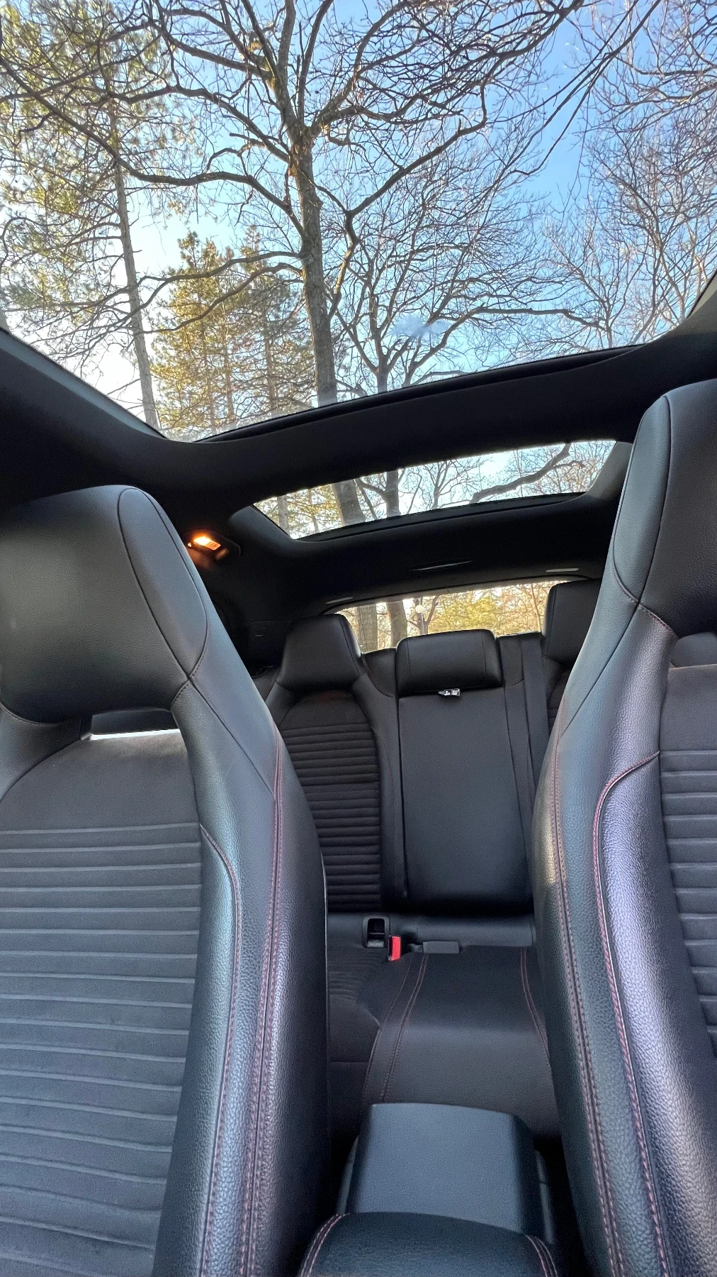 Mercedes-Benz GLA 200 AMG пакет, снимка 9 - Автомобили и джипове - 53800697