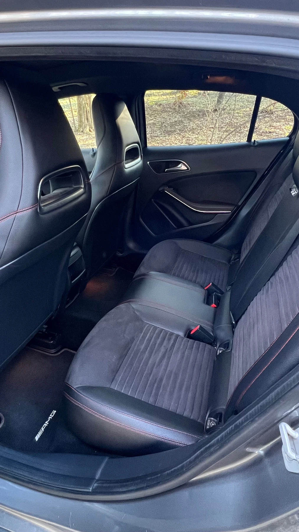 Mercedes-Benz GLA 200 AMG пакет, снимка 10 - Автомобили и джипове - 53800697